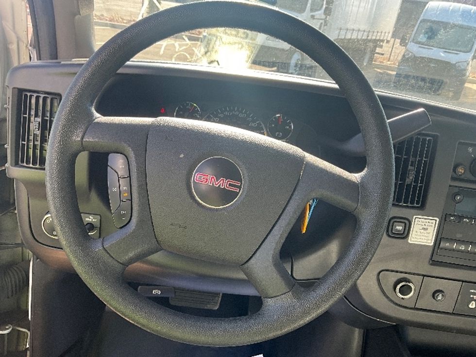 Light Duty Box Truck-Light and Medium Duty Trucks-GMC-2021-Savana G33503-West Valley City-UT-122,075\n\t\tmiles-$ 27,750 - Image 17