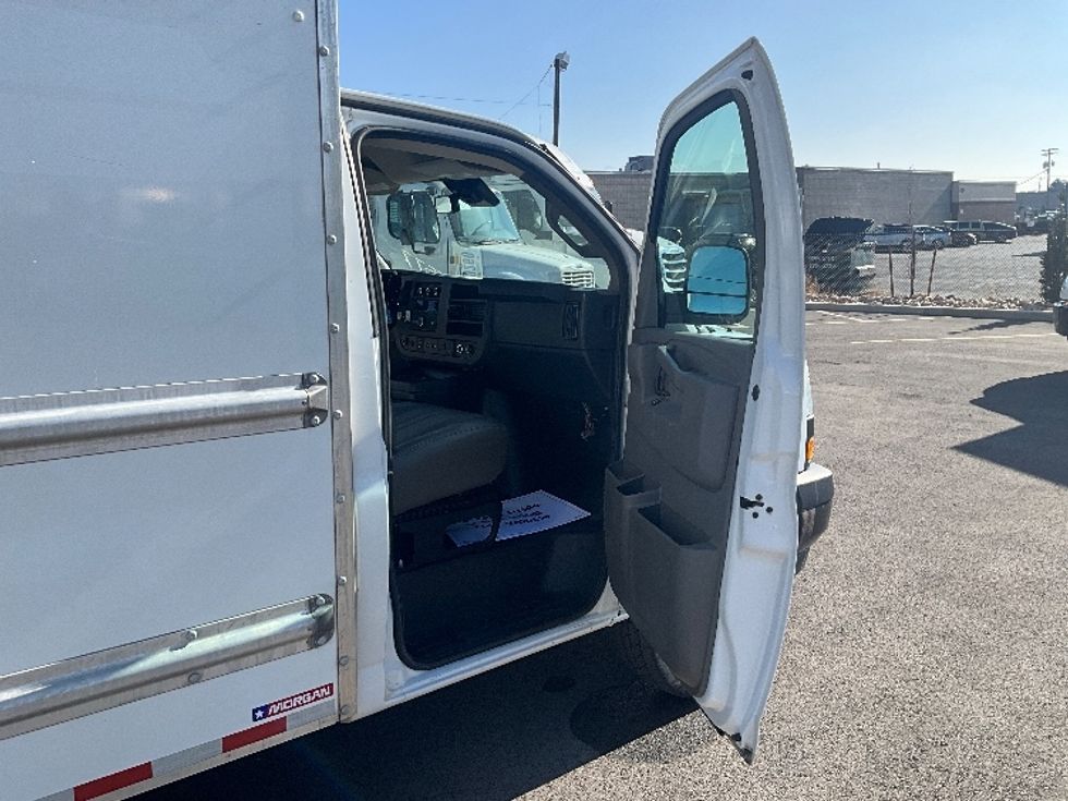 Light Duty Box Truck-Light and Medium Duty Trucks-GMC-2021-Savana G33503-West Valley City-UT-122,075\n\t\tmiles-$ 27,750 - Image 19