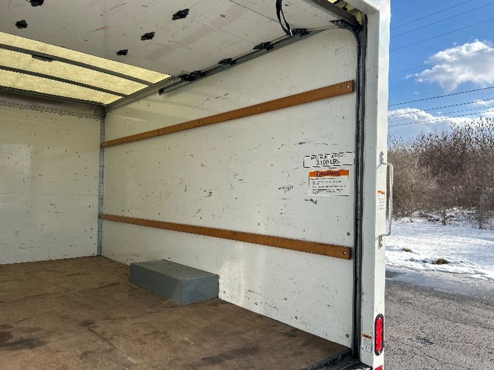 Light Duty Box Truck-Light and Medium Duty Trucks-GMC-2021-Savana G33503-White Deer-PA-107,287\n\t\tmiles-$ 27,250 - Image 11