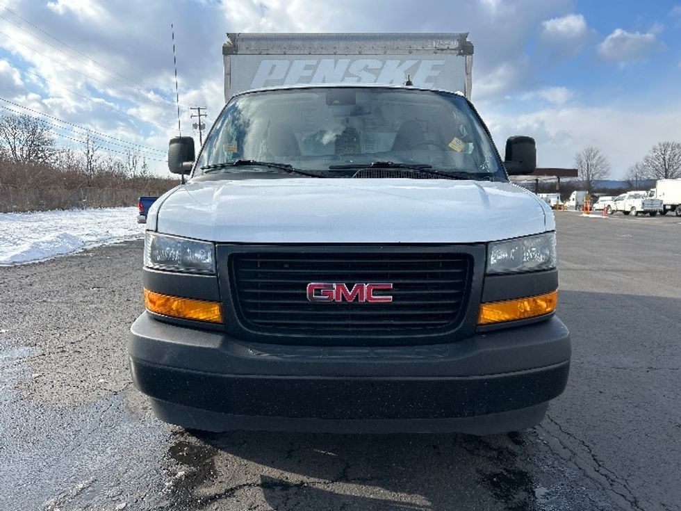 Light Duty Box Truck-Light and Medium Duty Trucks-GMC-2021-Savana G33503-White Deer-PA-107,287\n\t\tmiles-$ 27,250 - Image 2