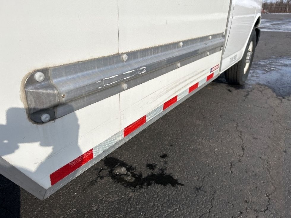 Light Duty Box Truck-Light and Medium Duty Trucks-GMC-2021-Savana G33503-White Deer-PA-107,287\n\t\tmiles-$ 27,250 - Image 25