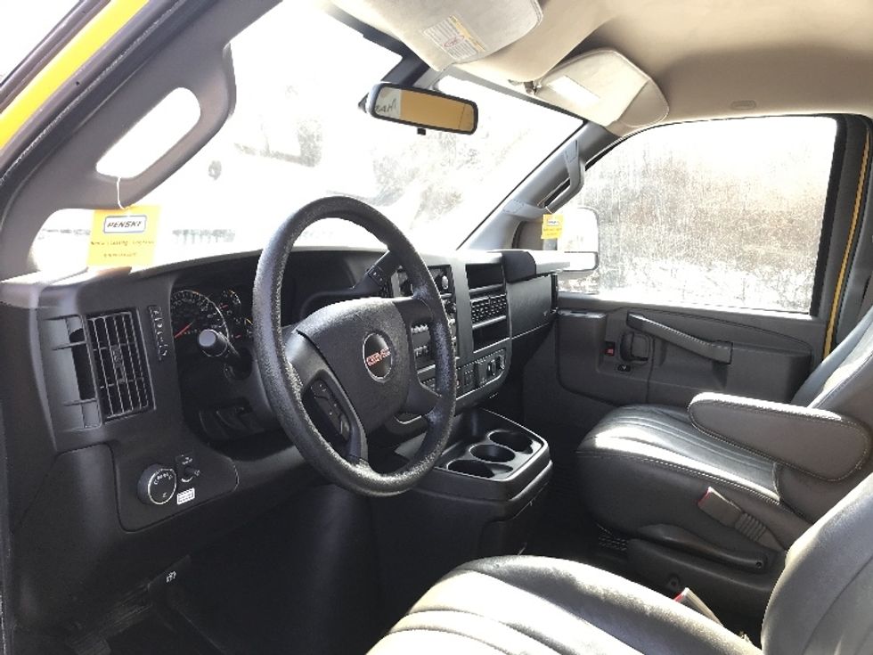 Light Duty Box Truck-Light and Medium Duty Trucks-GMC-2021-Savana G33503-White Deer-PA-111,372\n\t\tmiles-$ 24,500 - Image 13