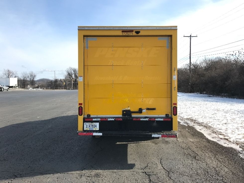 Light Duty Box Truck-Light and Medium Duty Trucks-GMC-2021-Savana G33503-White Deer-PA-111,372\n\t\tmiles-$ 24,500 - Image 6