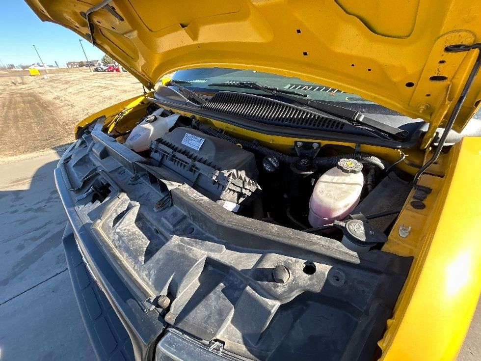 Light Duty Box Truck-Light and Medium Duty Trucks-GMC-2021-Savana G33503-Wichita-KS-103,074\n\t\tmiles-$ 26,000 - Image 23