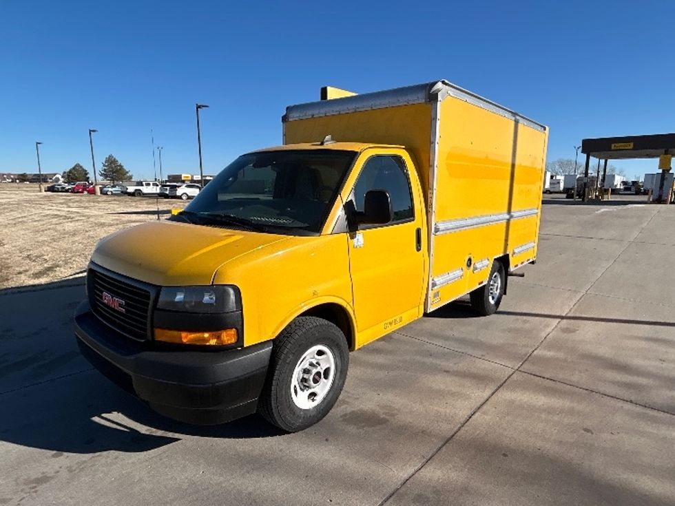 Light Duty Box Truck-Light and Medium Duty Trucks-GMC-2021-Savana G33503-Wichita-KS-103,074\n\t\tmiles-$ 26,000 - Image 3
