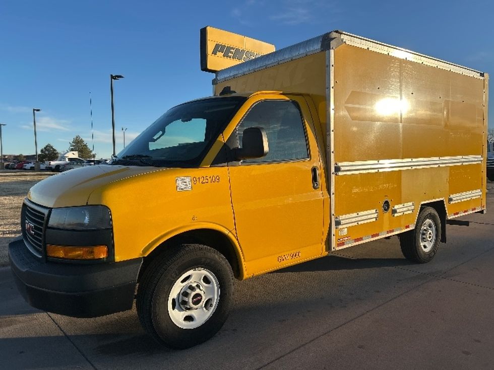 Light Duty Box Truck-Light and Medium Duty Trucks-GMC-2021-Savana G33503-Wichita-KS-109,348\n\t\tmiles-$ 25,250 - Image 3
