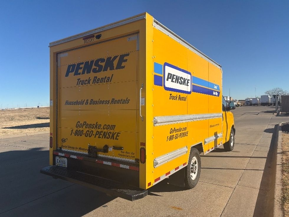 Light Duty Box Truck-Light and Medium Duty Trucks-GMC-2021-Savana G33503-Wichita-KS-110,876\n\t\tmiles-$ 25,250 - Image 12