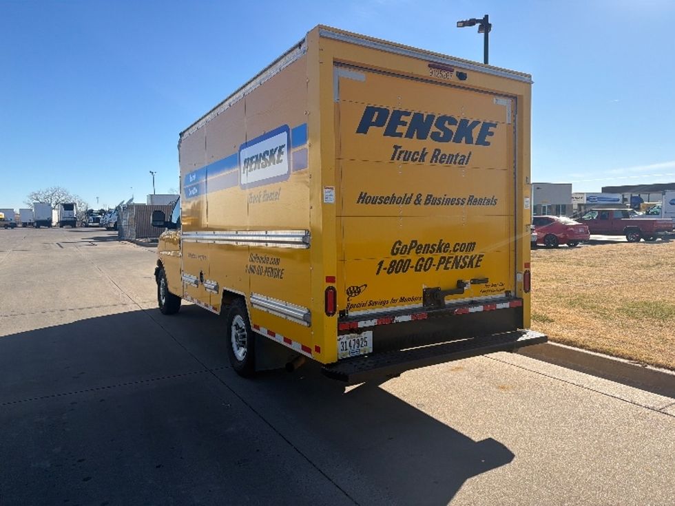 Light Duty Box Truck-Light and Medium Duty Trucks-GMC-2021-Savana G33503-Wichita-KS-110,876\n\t\tmiles-$ 25,250 - Image 6