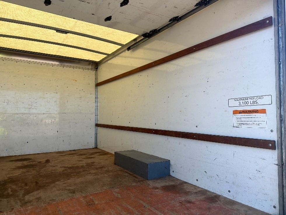 Light Duty Box Truck-Light and Medium Duty Trucks-GMC-2021-Savana G33503-Wichita-KS-112,387\n\t\tmiles-$ 25,000 - Image 10