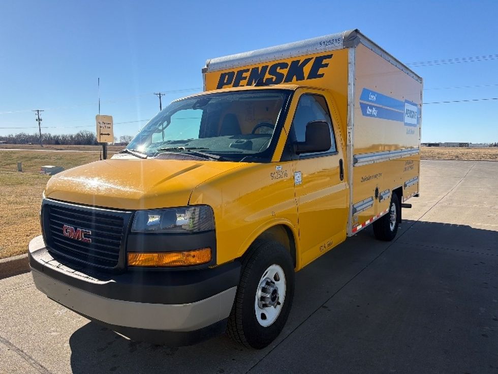 Light Duty Box Truck-Light and Medium Duty Trucks-GMC-2021-Savana G33503-Wichita-KS-112,387\n\t\tmiles-$ 25,000 - Image 3