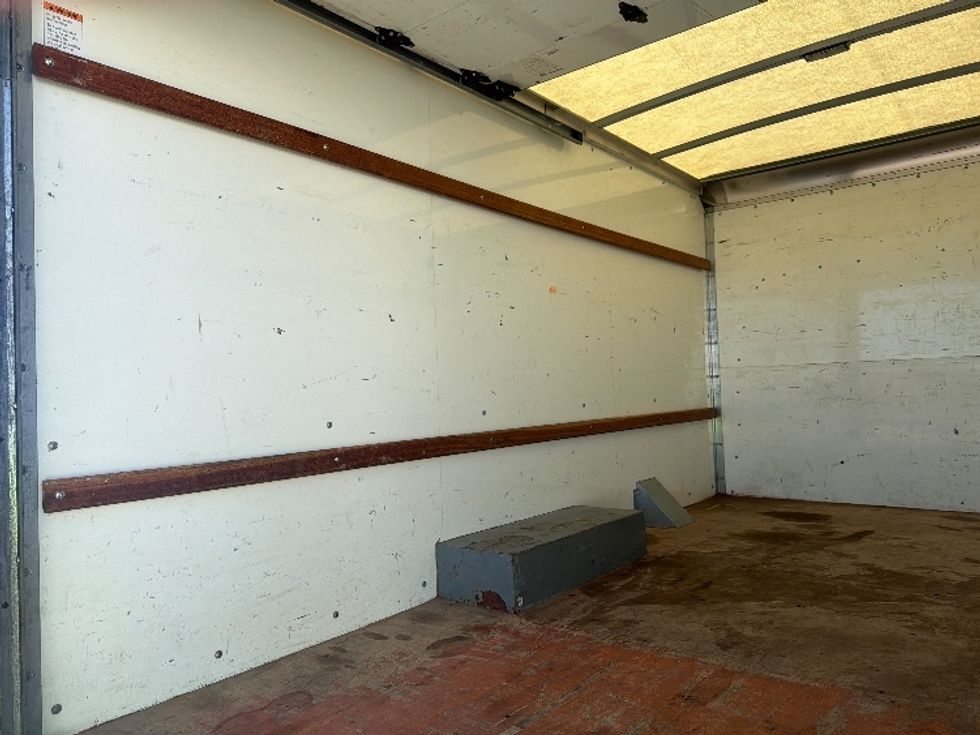 Light Duty Box Truck-Light and Medium Duty Trucks-GMC-2021-Savana G33503-Wichita-KS-112,387\n\t\tmiles-$ 25,000 - Image 9