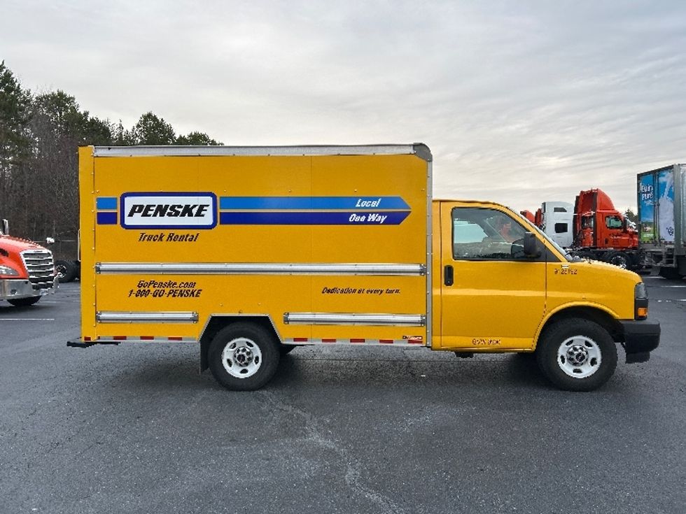 Light Duty Box Truck-Light and Medium Duty Trucks-GMC-2021-Savana G33503-Winston Salem-NC-119,549\n\t\tmiles-$ 25,750 - Image 14