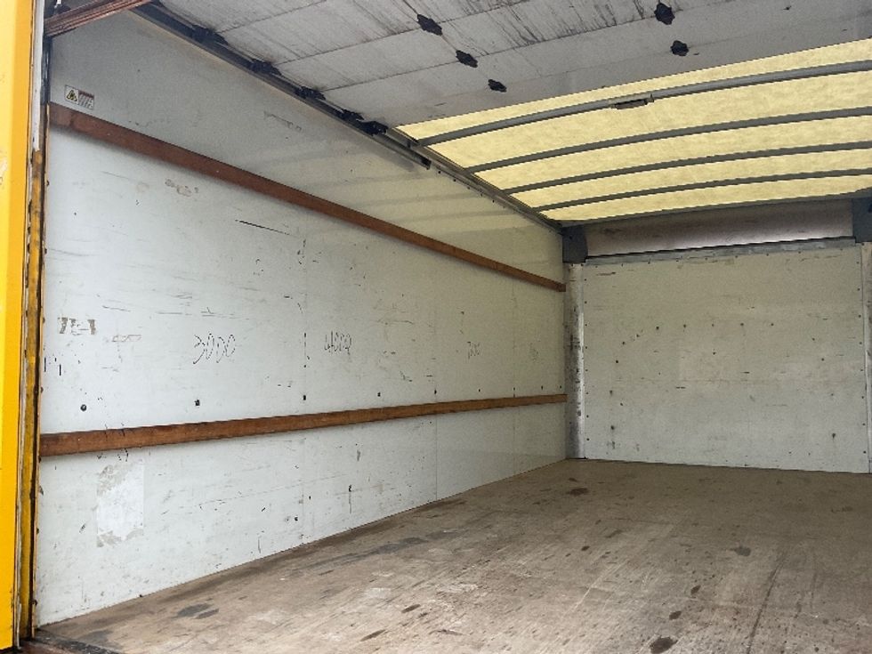 Light Duty Box Truck-Light and Medium Duty Trucks-GMC-2021-Savana G33903-Akron-OH-100,620\n\t\tmiles-$ 25,250 - Image 11