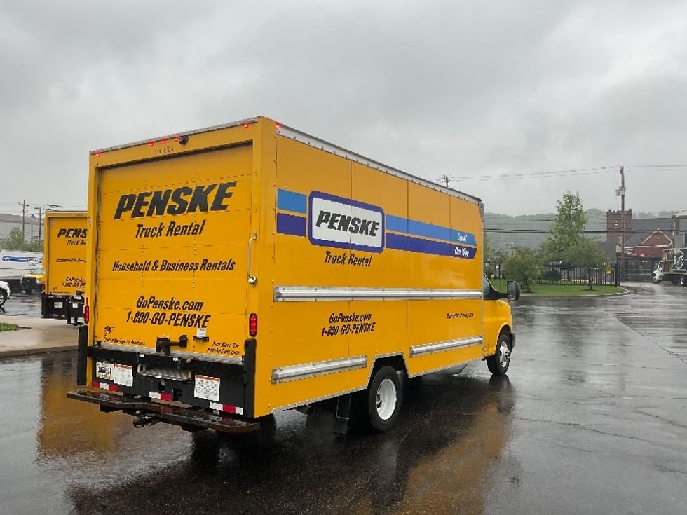 Light Duty Box Truck-Light and Medium Duty Trucks-GMC-2021-Savana G33903-Akron-OH-100,620\n\t\tmiles-$ 25,250 - Image 13