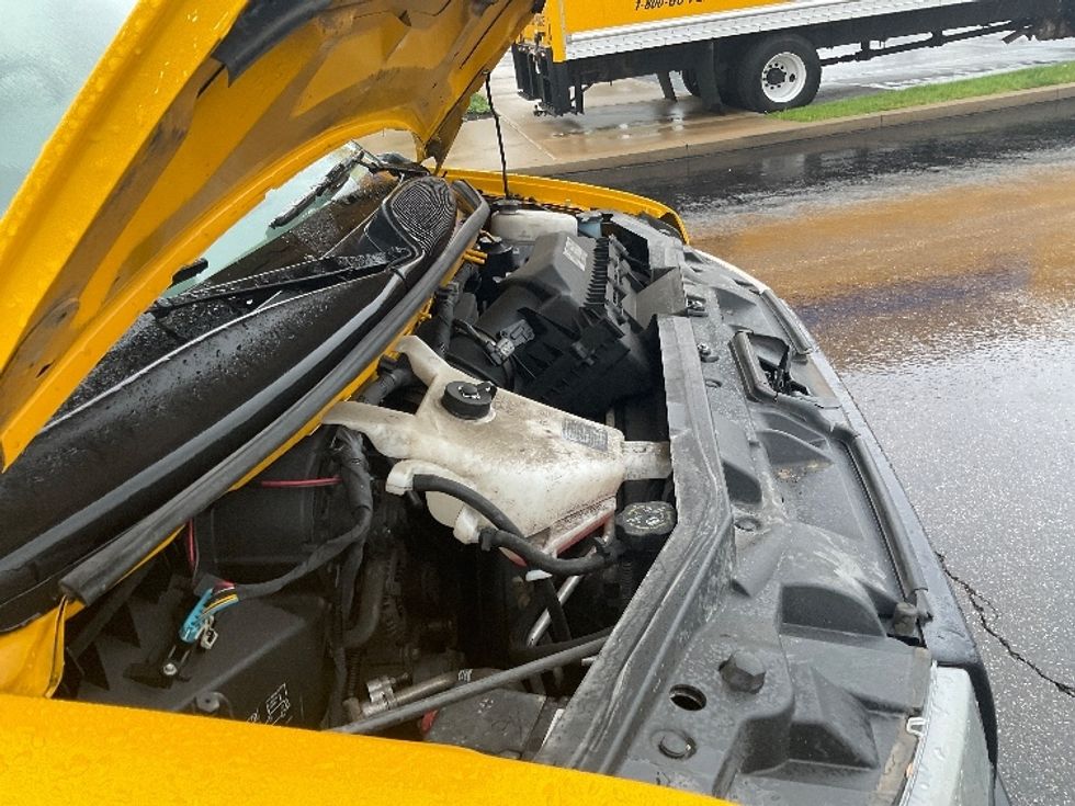 Light Duty Box Truck-Light and Medium Duty Trucks-GMC-2021-Savana G33903-Akron-OH-100,620\n\t\tmiles-$ 25,250 - Image 23