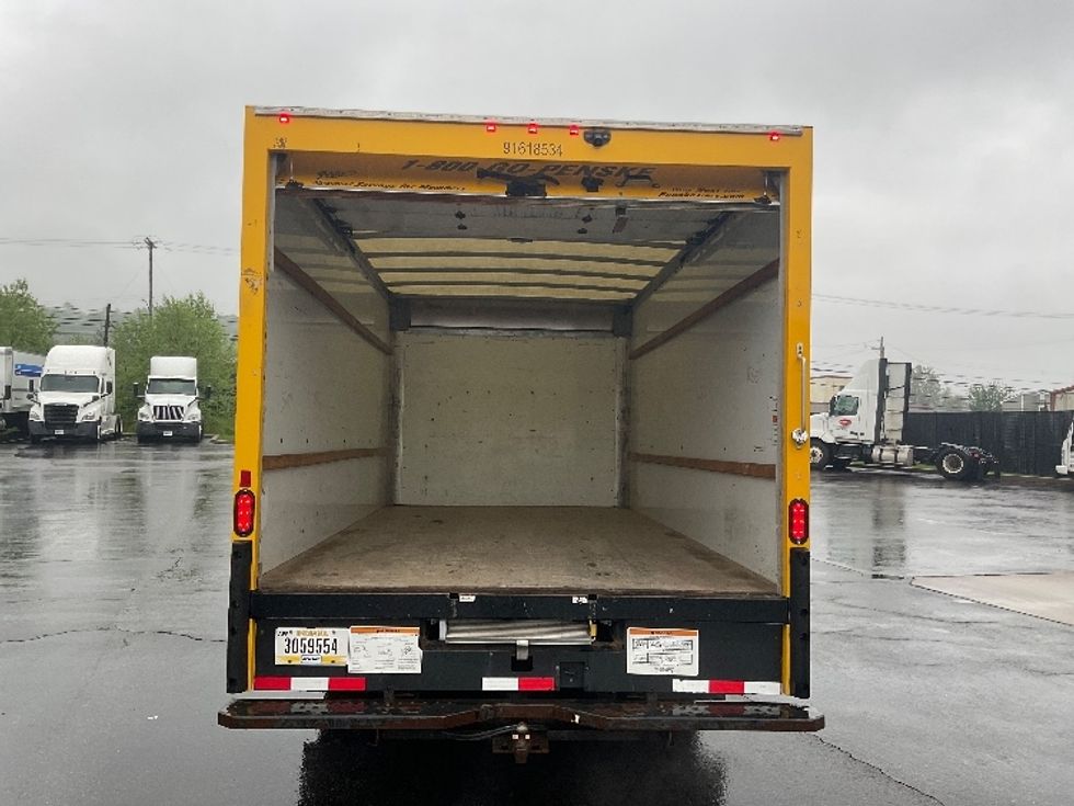 Light Duty Box Truck-Light and Medium Duty Trucks-GMC-2021-Savana G33903-Akron-OH-100,620\n\t\tmiles-$ 25,250 - Image 8