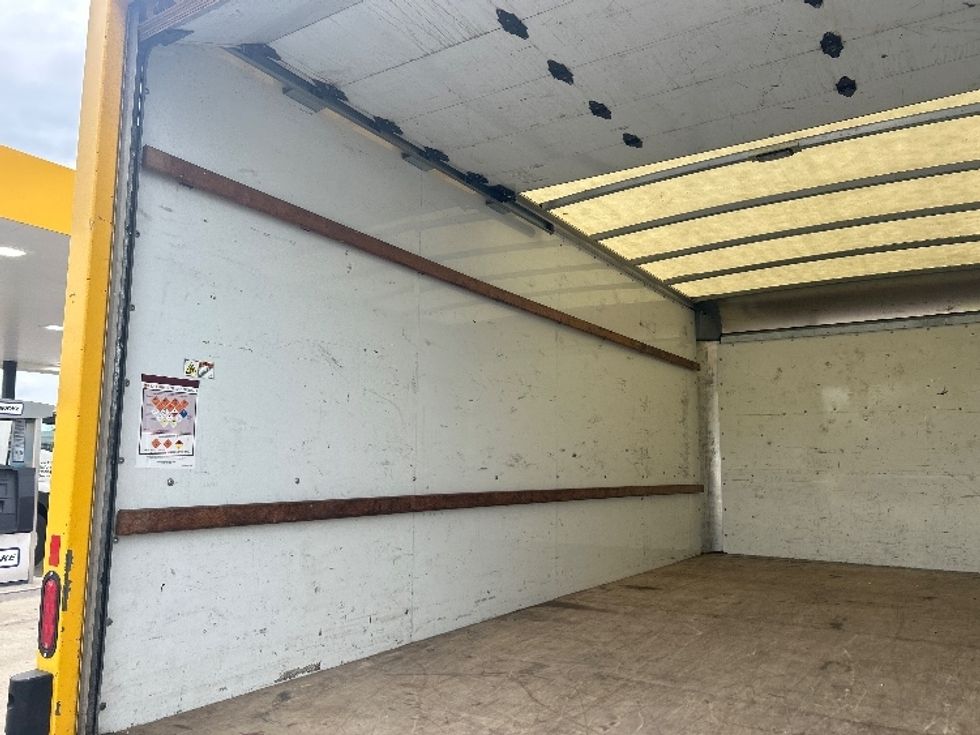 Light Duty Box Truck-Light and Medium Duty Trucks-GMC-2021-Savana G33903-Akron-OH-101,000\n\t\tmiles-$ 25,250 - Image 11