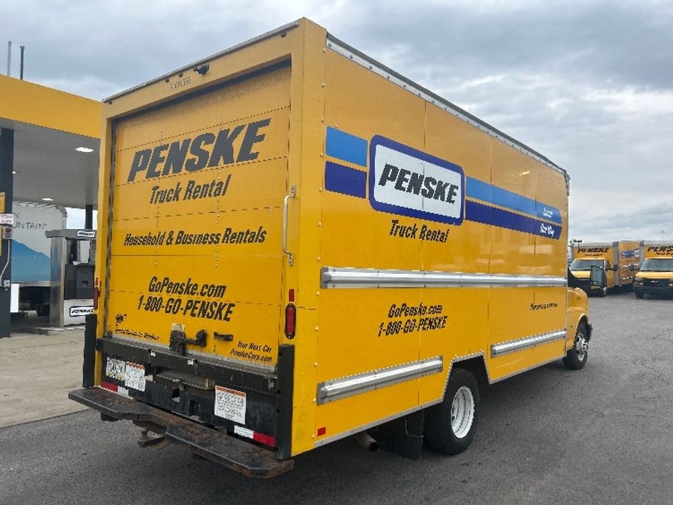 Light Duty Box Truck-Light and Medium Duty Trucks-GMC-2021-Savana G33903-Akron-OH-101,000\n\t\tmiles-$ 25,250 - Image 13