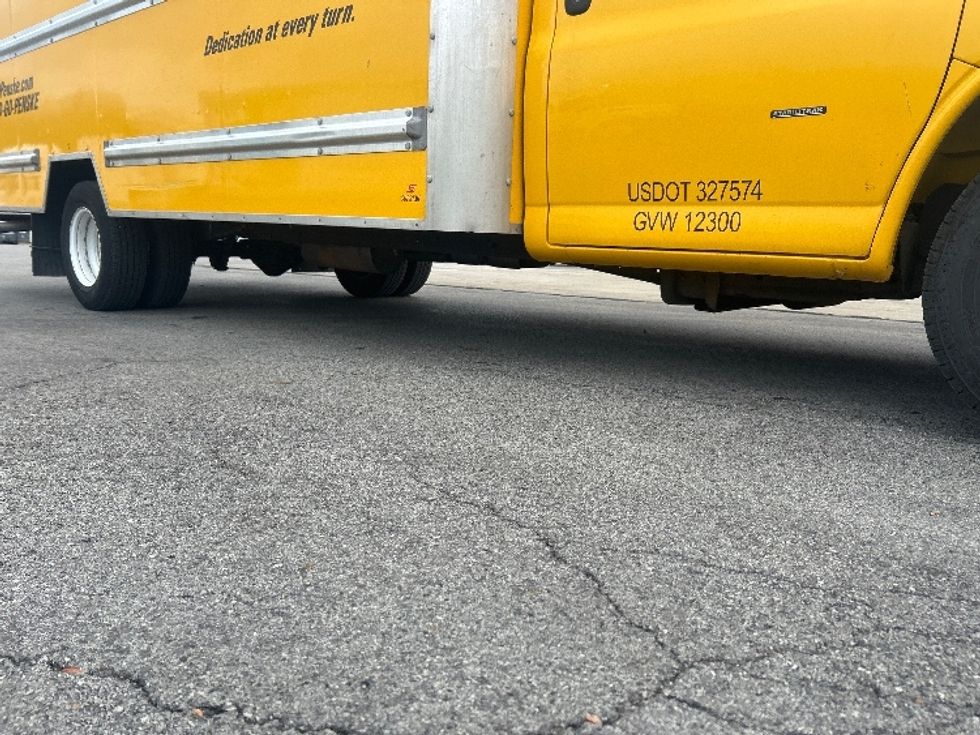 Light Duty Box Truck-Light and Medium Duty Trucks-GMC-2021-Savana G33903-Akron-OH-101,000\n\t\tmiles-$ 25,250 - Image 14