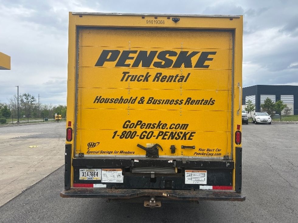 Light Duty Box Truck-Light and Medium Duty Trucks-GMC-2021-Savana G33903-Akron-OH-101,000\n\t\tmiles-$ 25,250 - Image 7