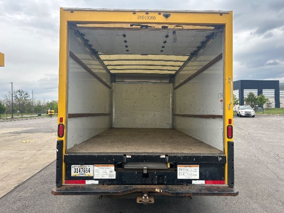 Light Duty Box Truck-Light and Medium Duty Trucks-GMC-2021-Savana G33903-Akron-OH-101,000\n\t\tmiles-$ 25,250 - Image 8
