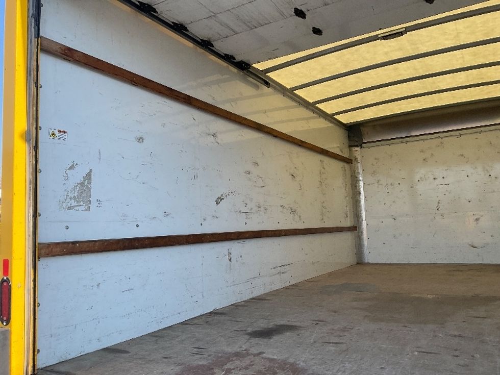 Light Duty Box Truck-Light and Medium Duty Trucks-GMC-2021-Savana G33903-Akron-OH-101,143\n\t\tmiles-$ 26,000 - Image 11