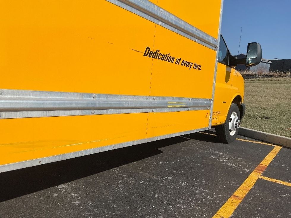 Light Duty Box Truck-Light and Medium Duty Trucks-GMC-2021-Savana G33903-Akron-OH-101,143\n\t\tmiles-$ 26,000 - Image 14