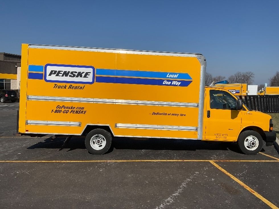 Light Duty Box Truck-Light and Medium Duty Trucks-GMC-2021-Savana G33903-Akron-OH-101,143\n\t\tmiles-$ 26,000 - Image 15