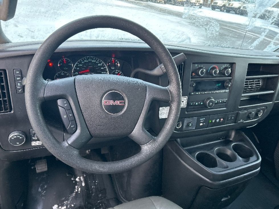 Light Duty Box Truck-Light and Medium Duty Trucks-GMC-2021-Savana G33903-Akron-OH-118,920\n\t\tmiles-$ 27,750 - Image 18