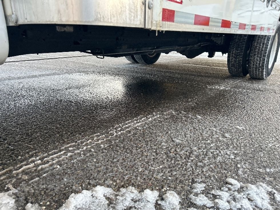 Light Duty Box Truck-Light and Medium Duty Trucks-GMC-2021-Savana G33903-Akron-OH-118,920\n\t\tmiles-$ 27,750 - Image 5