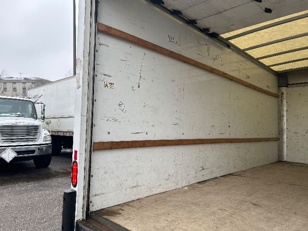 Light Duty Box Truck-Light and Medium Duty Trucks-GMC-2021-Savana G33903-Akron-OH-87,622\n\t\tmiles-$ 31,250 - Image 11