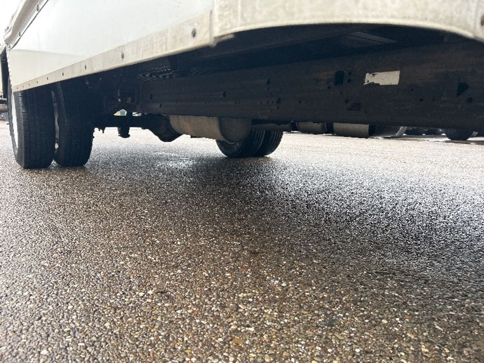 Light Duty Box Truck-Light and Medium Duty Trucks-GMC-2021-Savana G33903-Akron-OH-87,622\n\t\tmiles-$ 31,250 - Image 14