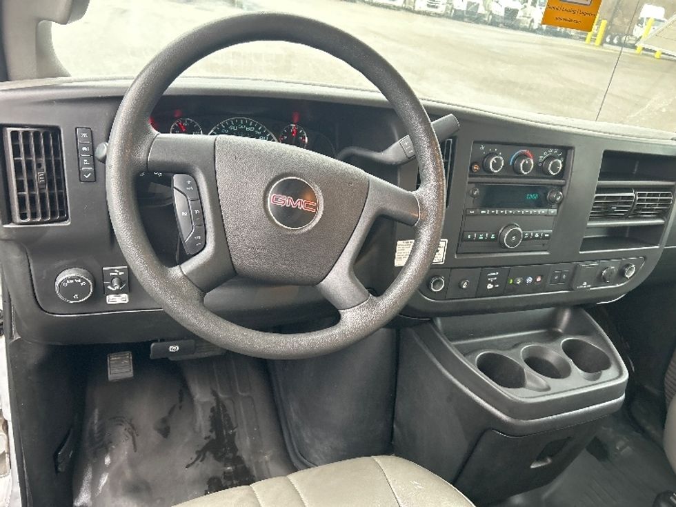Light Duty Box Truck-Light and Medium Duty Trucks-GMC-2021-Savana G33903-Akron-OH-87,622\n\t\tmiles-$ 31,250 - Image 18