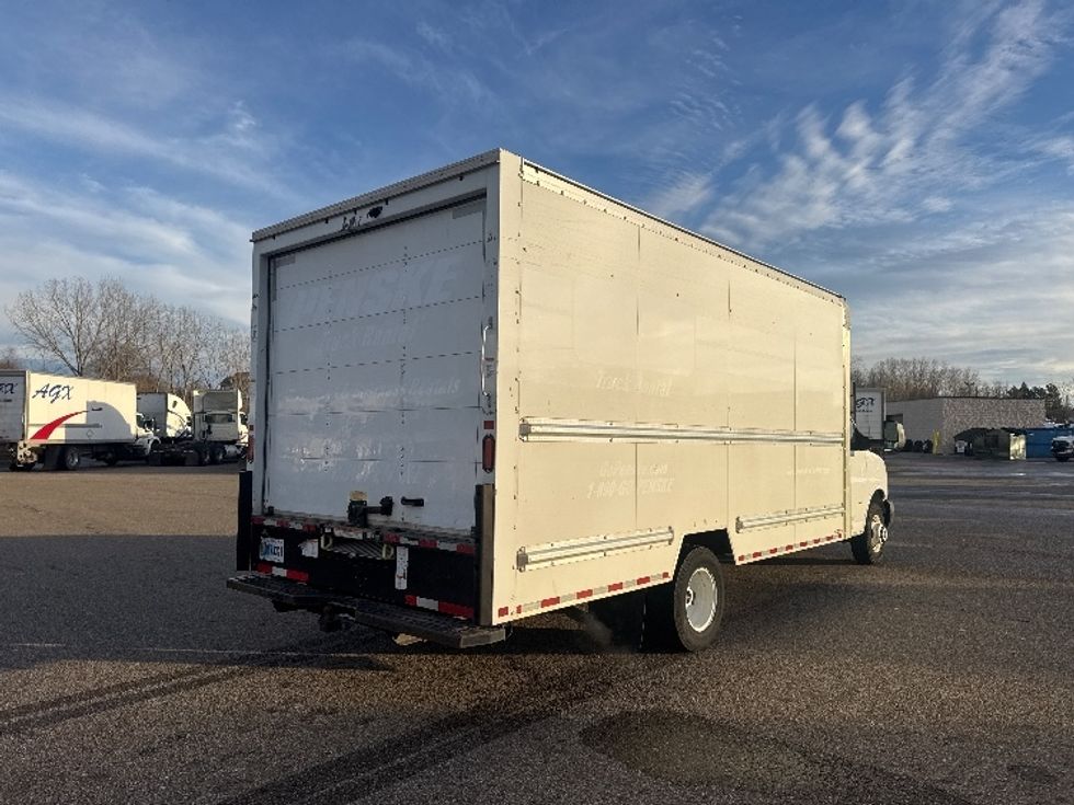 Light Duty Box Truck-Light and Medium Duty Trucks-GMC-2021-Savana G33903-Akron-OH-89,264\n\t\tmiles-$ 31,250 - Image 11