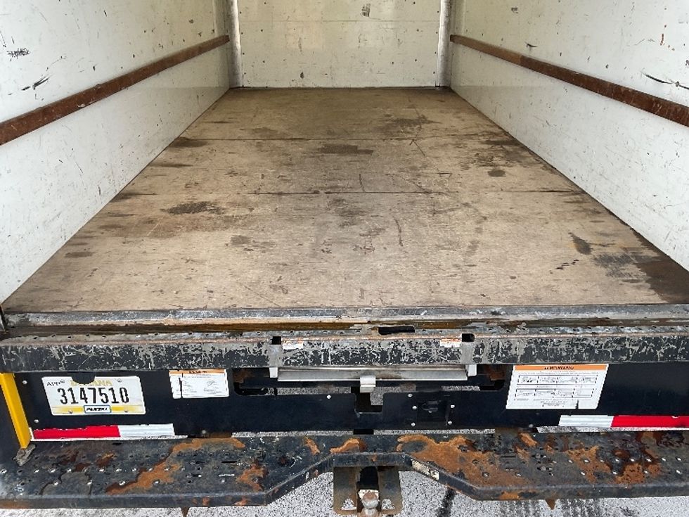 Light Duty Box Truck-Light and Medium Duty Trucks-GMC-2021-Savana G33903-Akron-OH-89,269\n\t\tmiles-$ 28,250 - Image 10