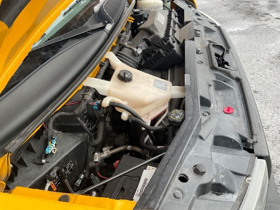 Light Duty Box Truck-Light and Medium Duty Trucks-GMC-2021-Savana G33903-Akron-OH-89,269\n\t\tmiles-$ 28,250 - Image 23