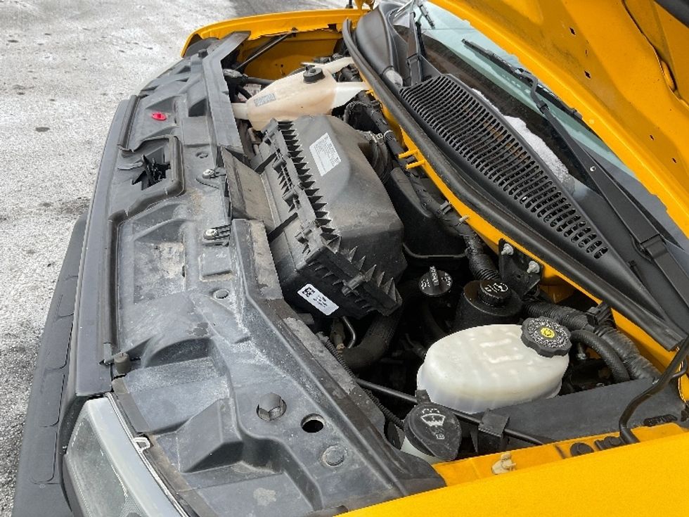 Light Duty Box Truck-Light and Medium Duty Trucks-GMC-2021-Savana G33903-Akron-OH-89,269\n\t\tmiles-$ 28,250 - Image 24