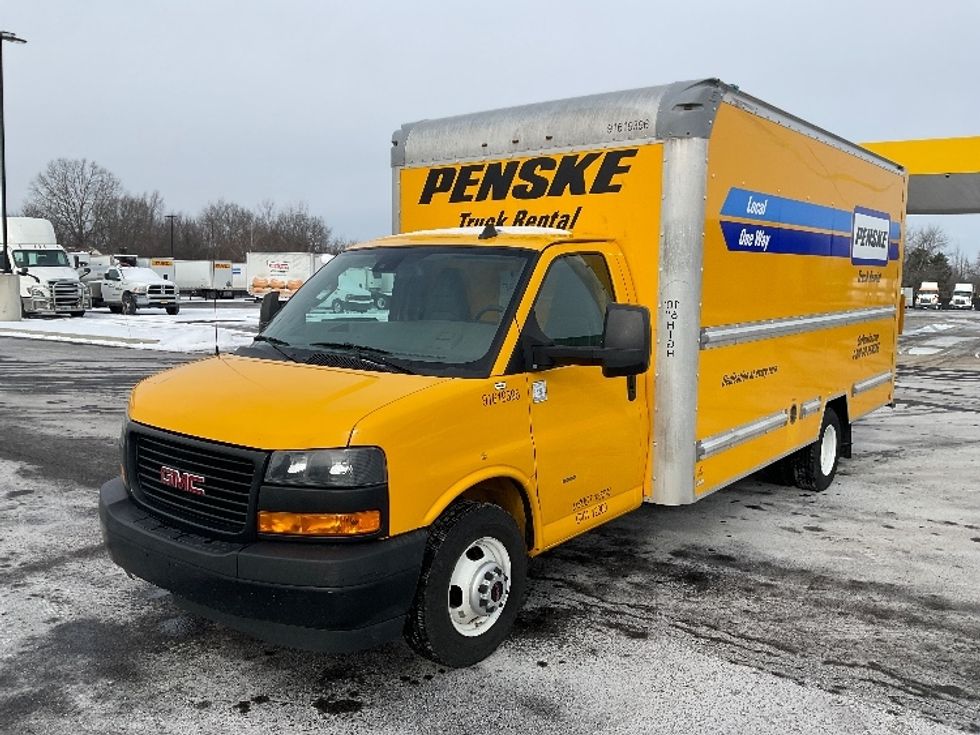 Light Duty Box Truck-Light and Medium Duty Trucks-GMC-2021-Savana G33903-Akron-OH-89,269\n\t\tmiles-$ 28,250 - Image 3