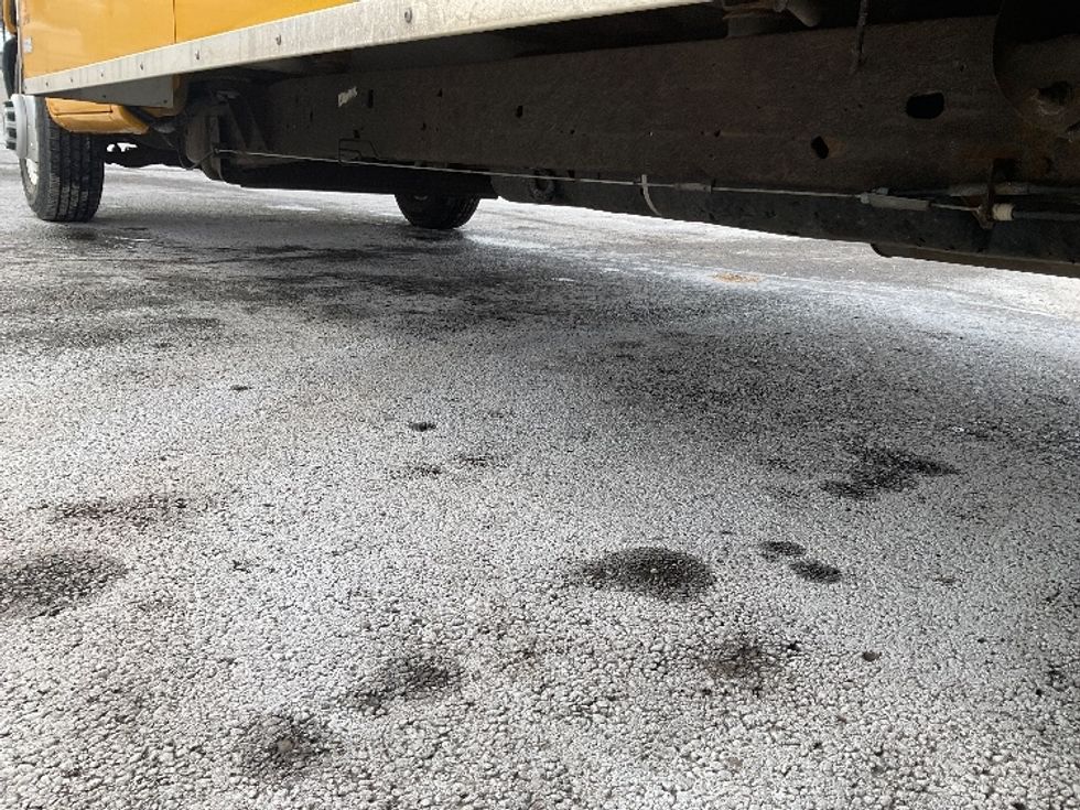 Light Duty Box Truck-Light and Medium Duty Trucks-GMC-2021-Savana G33903-Akron-OH-89,269\n\t\tmiles-$ 28,250 - Image 5