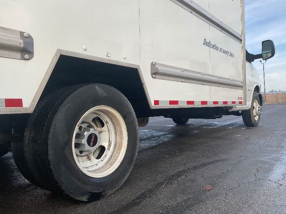 Light Duty Box Truck-Light and Medium Duty Trucks-GMC-2021-Savana G33903-Akron-OH-92,555\n\t\tmiles-$ 28,250 - Image 14