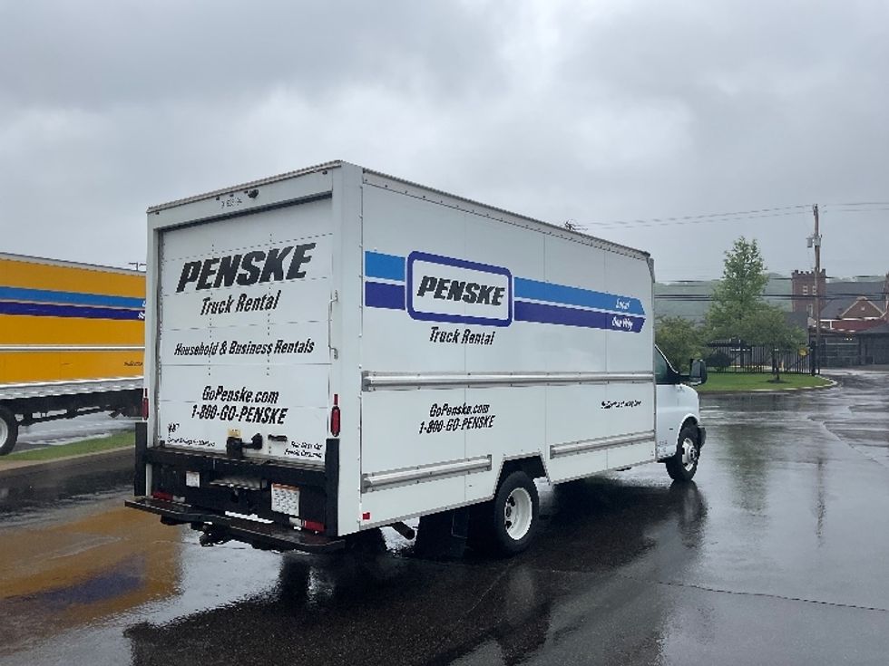 Light Duty Box Truck-Light and Medium Duty Trucks-GMC-2021-Savana G33903-Akron-OH-98,256\n\t\tmiles-$ 28,500 - Image 13