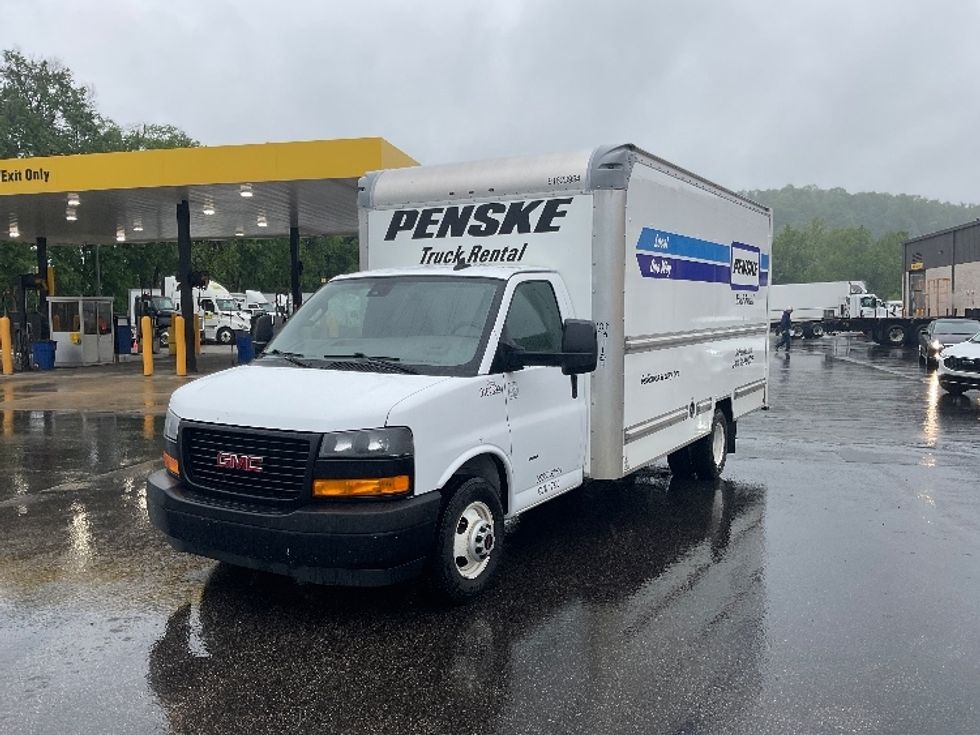 Light Duty Box Truck-Light and Medium Duty Trucks-GMC-2021-Savana G33903-Akron-OH-98,256\n\t\tmiles-$ 28,500 - Image 3