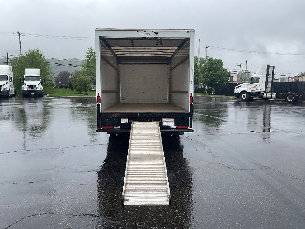 Light Duty Box Truck-Light and Medium Duty Trucks-GMC-2021-Savana G33903-Akron-OH-98,256\n\t\tmiles-$ 28,500 - Image 9