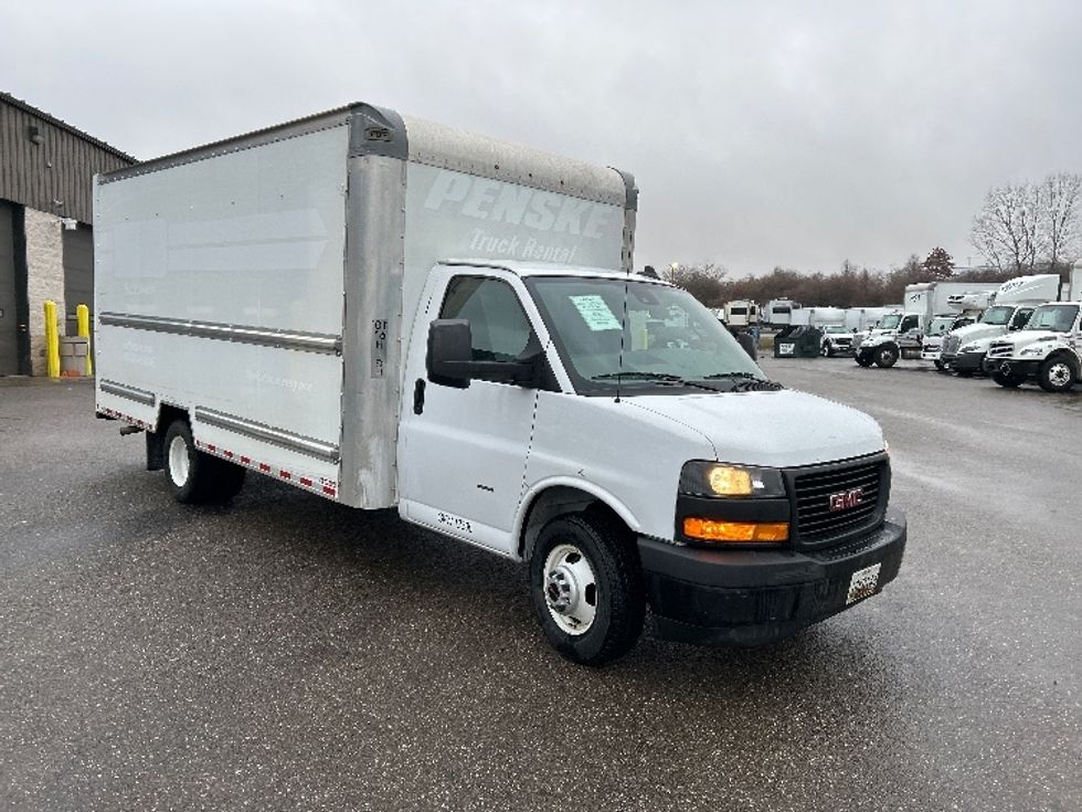 Light Duty Box Truck-Light and Medium Duty Trucks-GMC-2021-Savana G33903-Akron-OH-99,610\n\t\tmiles-$ 30,000 - Image 1