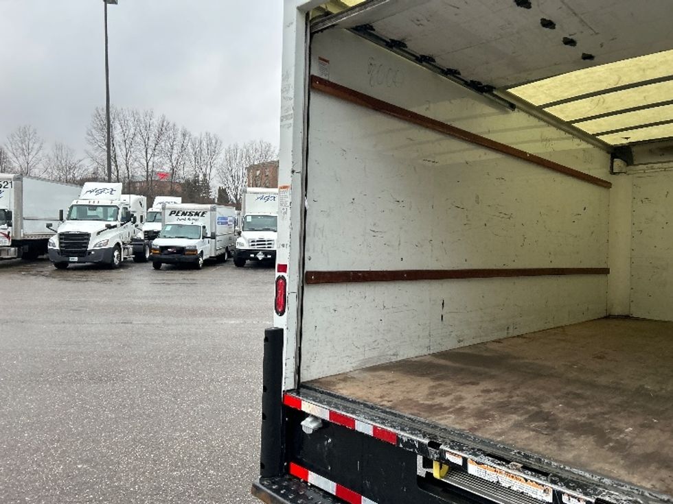 Light Duty Box Truck-Light and Medium Duty Trucks-GMC-2021-Savana G33903-Akron-OH-99,610\n\t\tmiles-$ 30,000 - Image 11