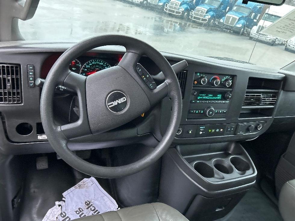 Light Duty Box Truck-Light and Medium Duty Trucks-GMC-2021-Savana G33903-Akron-OH-99,610\n\t\tmiles-$ 30,000 - Image 18