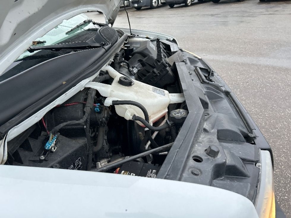 Light Duty Box Truck-Light and Medium Duty Trucks-GMC-2021-Savana G33903-Akron-OH-99,610\n\t\tmiles-$ 30,000 - Image 23