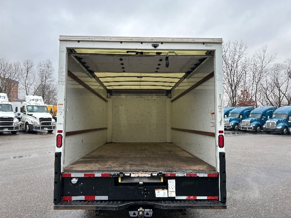 Light Duty Box Truck-Light and Medium Duty Trucks-GMC-2021-Savana G33903-Akron-OH-99,610\n\t\tmiles-$ 30,000 - Image 8
