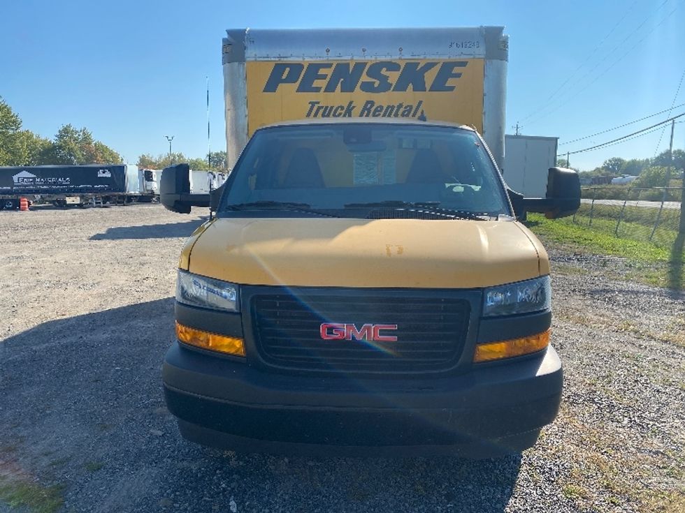 Light Duty Box Truck-Light and Medium Duty Trucks-GMC-2021-Savana G33903-Albany-NY-80,114\n\t\tmiles-$ 26,750 - Image 2
