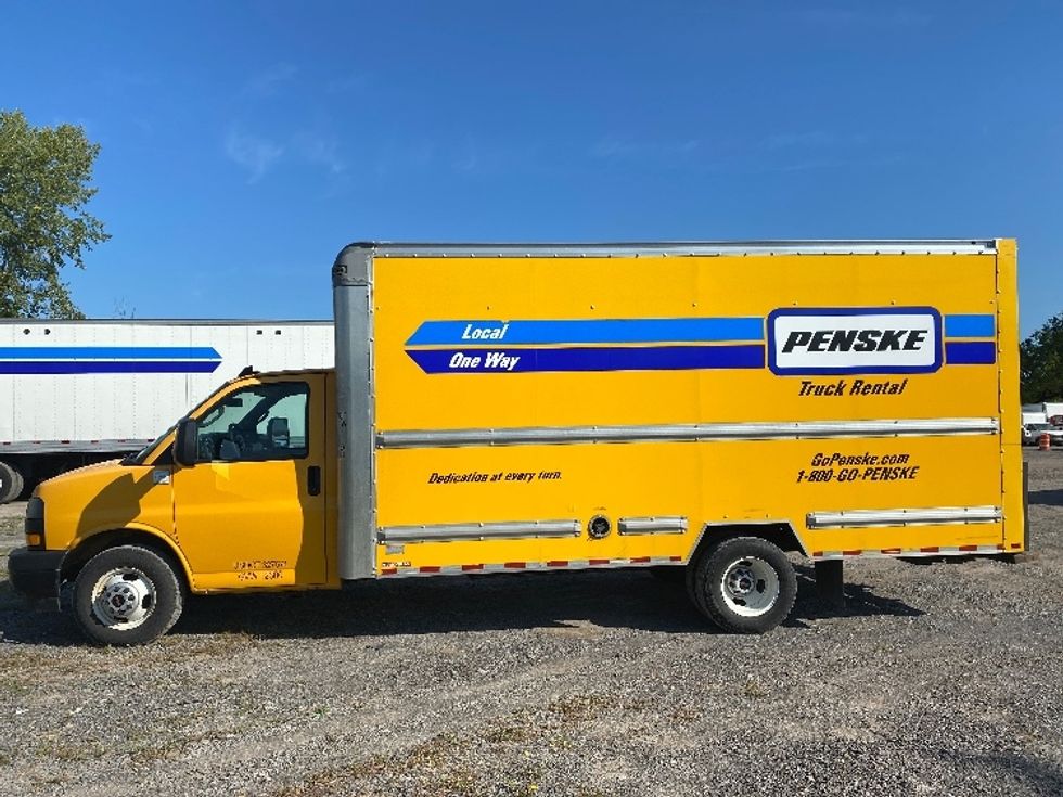 Light Duty Box Truck-Light and Medium Duty Trucks-GMC-2021-Savana G33903-Albany-NY-80,114\n\t\tmiles-$ 26,750 - Image 4